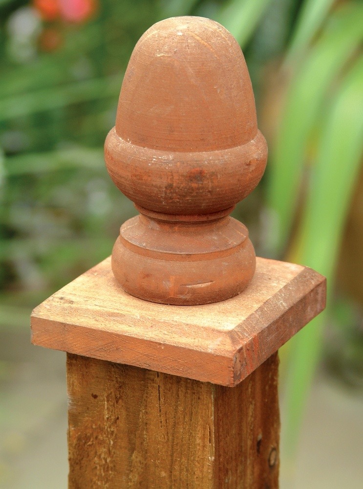 Round wood fence post cap