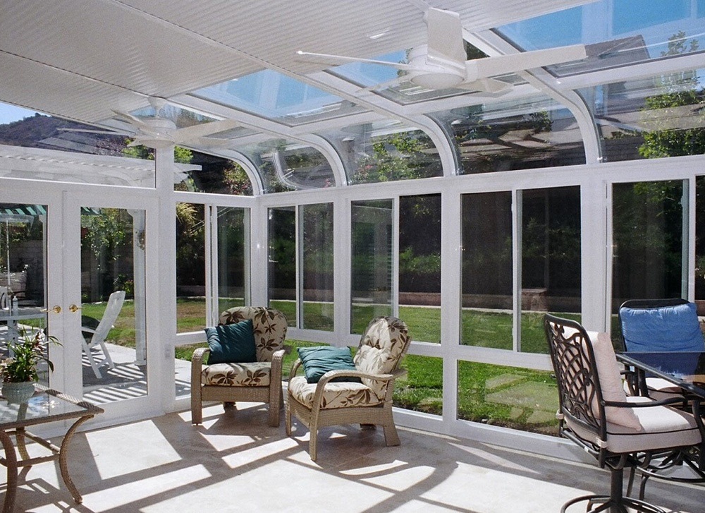 Available to anyone modern sunroom ideas, give the possibility to freedom your mind and start creating unique place in available extra living space.