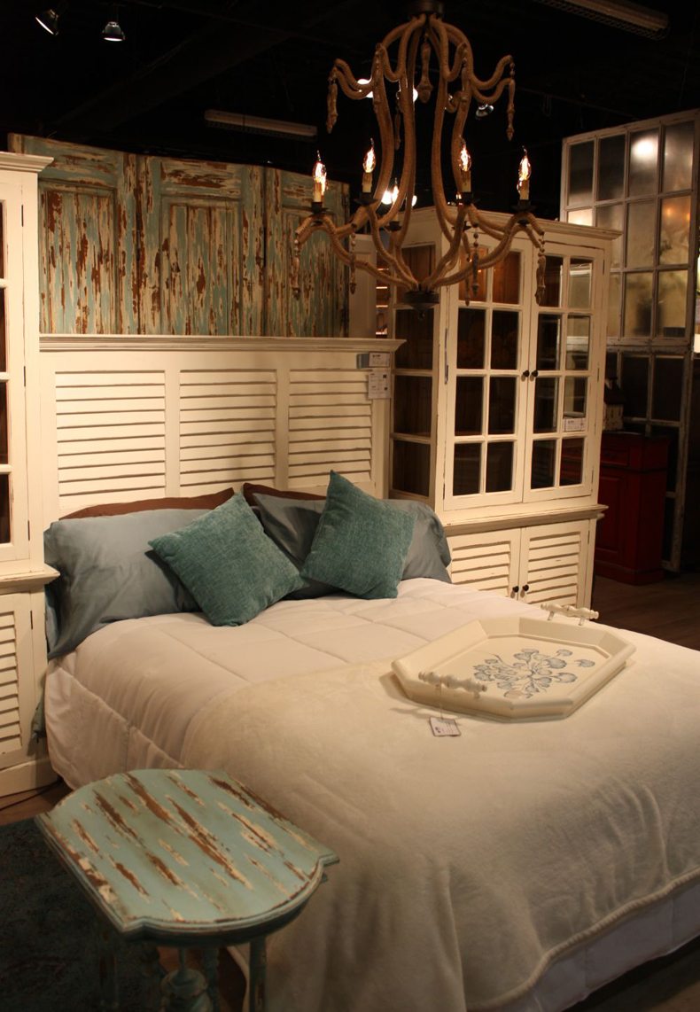 Do you like distressed white bedroom furniture?