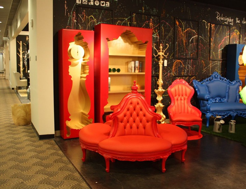 POLaRT Furniture is the Mexico- and US-based company that creates French modern baroque furniture.