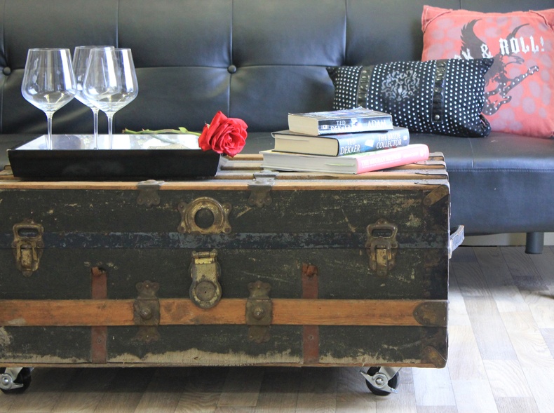Trunk Coffee Table With Wheels