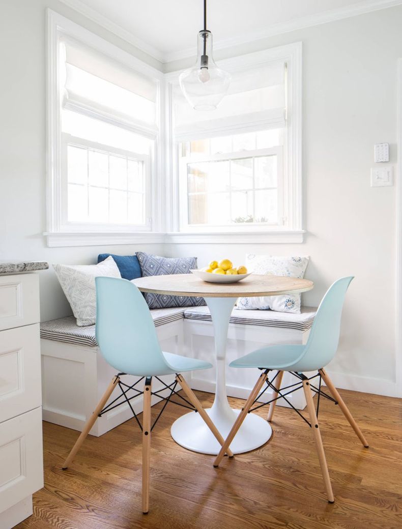 Breakfast Nook With Chairs And Corner Bench