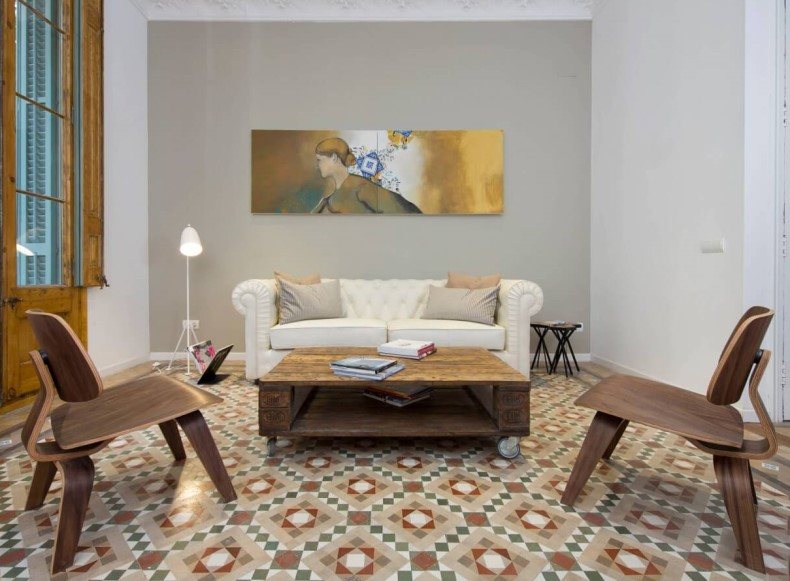 Spanish Style Living Room Ideas: Canvas Art